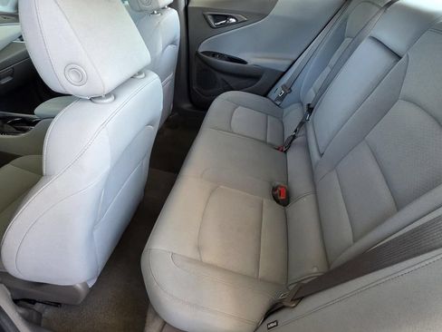 Used 2025 Chevrolet Malibu LT FWD image 9