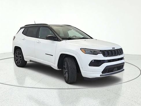Used 2025 Jeep Compass Limited w/ High Altitude Package AWD/4WD image 8