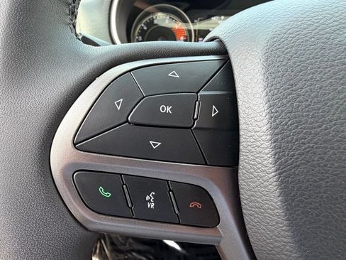 Used 2021 Jeep Cherokee Latitude Lux AWD/4WD image 24