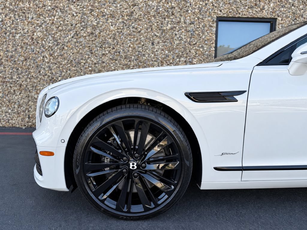 Used 2023 Bentley Flying Spur W12 AWD/4WD image 24