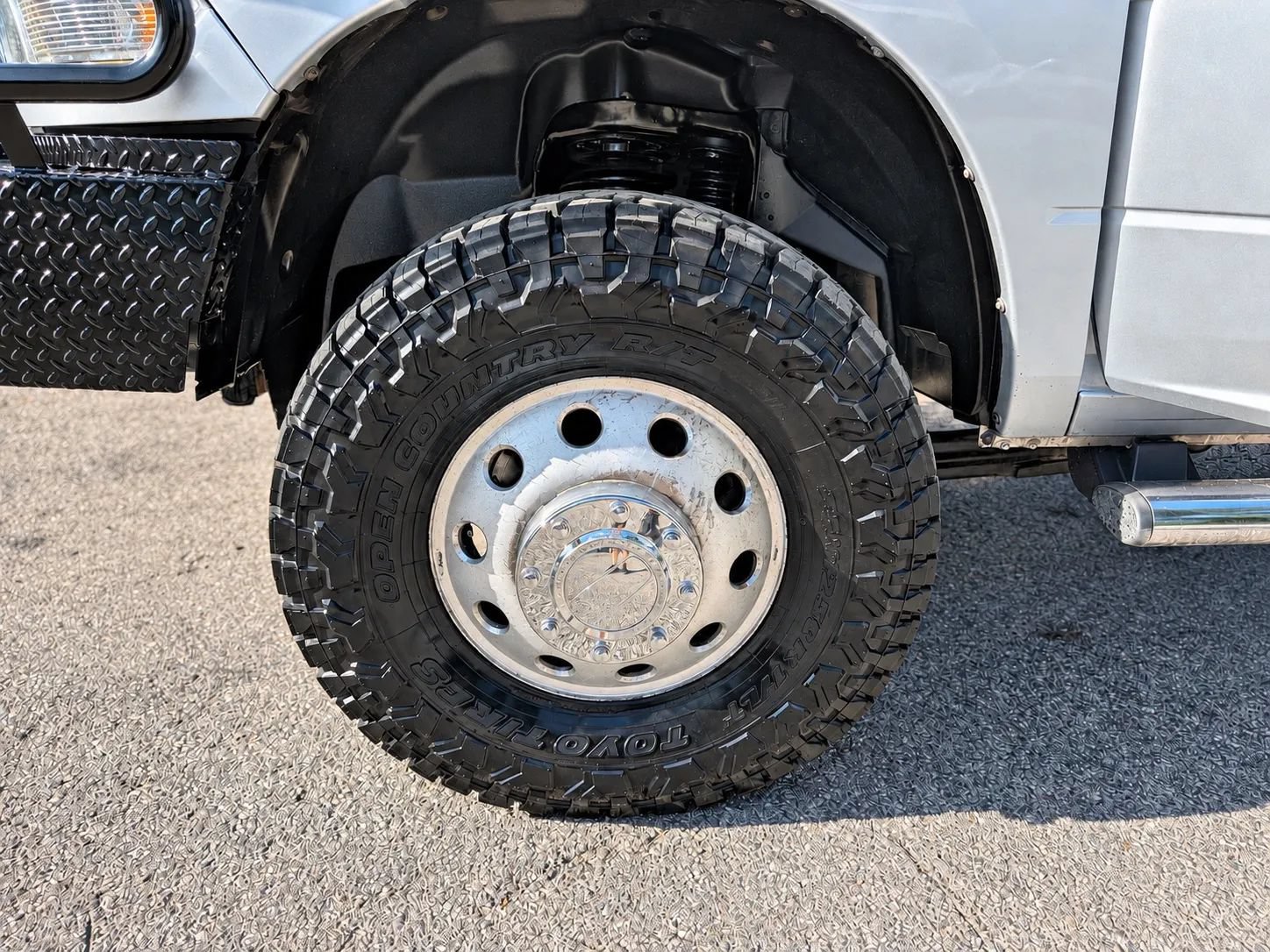 Used 2018 RAM 3500 Tradesman w/ Chrome Appearance Group AWD/4WD image 21