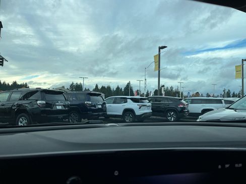 Used 2025 Buick Encore GX Preferred image 18