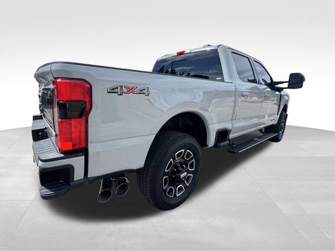 Used 2026 Ford F250 Platinum AWD/4WD image 8