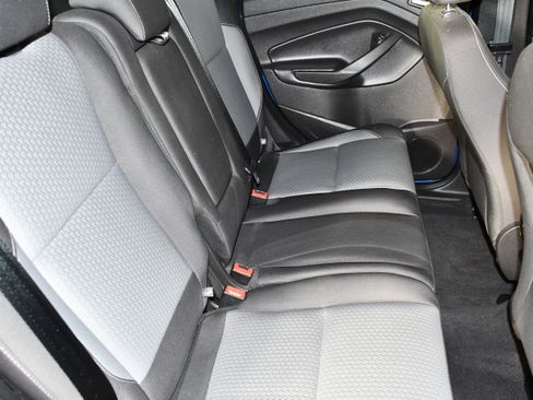 Used 2017 Ford Escape SE w/ Equipment Group 201A AWD/4WD image 43