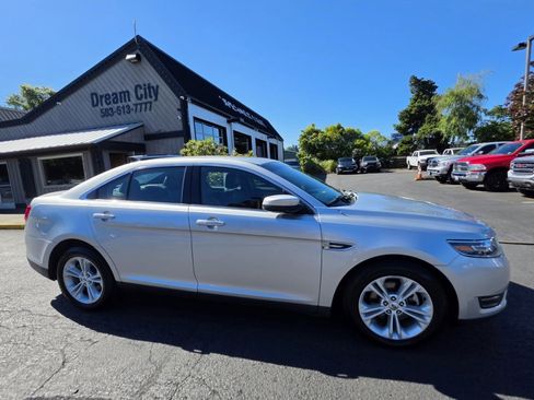 Used 2018 Ford Taurus SEL w/ Equipment Group 201A AWD/4WD image 2