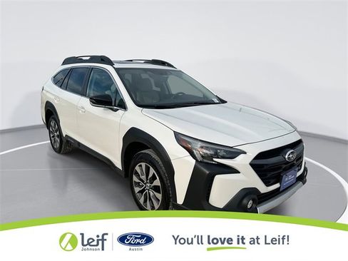 Used 2025 Subaru Outback Limited image 1