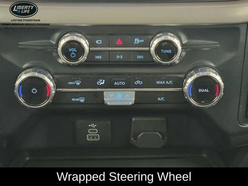 Used 2025 Ford F150 XLT AWD/4WD image 23
