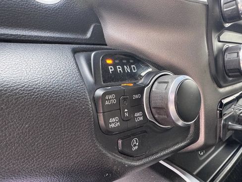 Used 2020 RAM 1500 Big Horn AWD/4WD image 20