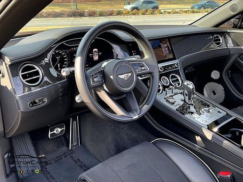 Used 2023 Bentley Continental GT V8 image 13