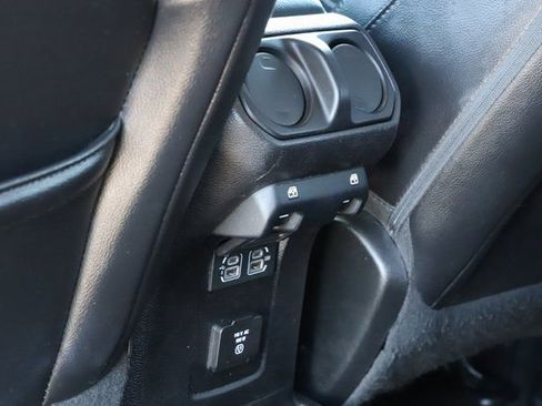 Used 2018 Jeep Wrangler Unlimited Sahara w/ Dual Top Group AWD/4WD image 19