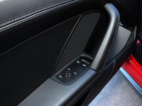 Used 2025 Porsche 911 Targa 4 GTS image 27