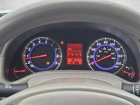 Used 2009 INFINITI G37 Journey RWD image 11
