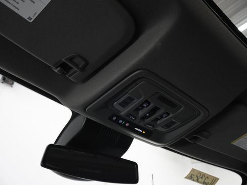 Used 2024 Chevrolet Silverado 2500 LT w/ Z71 Sport Edition image 12