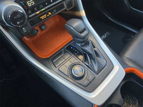 Used 2019 Toyota RAV4 Adventure image 24