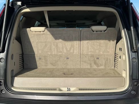 Used 2017 Cadillac Escalade Premium Luxury image 27