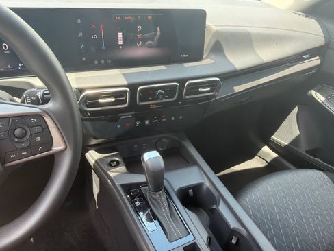 Used 2026 Nissan Sentra SV w/ Floor Mat Package FWD image 28