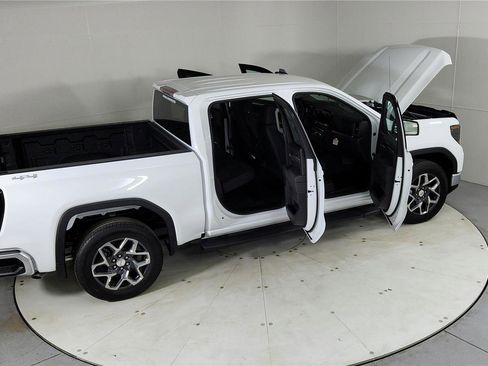Used 2026 GMC Sierra 1500 SLE AWD/4WD image 29