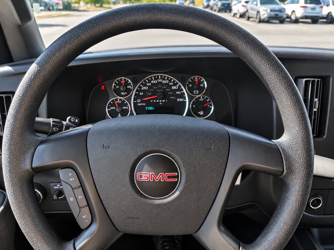 Used 2016 GMC Savana 2500 RWD image 12