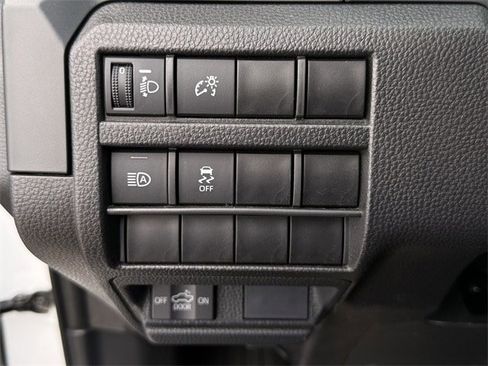 Used 2024 Toyota Tacoma SR image 22