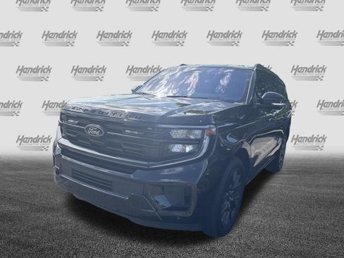 Used 2025 Ford Expedition Platinum w/ Stealth Performance Package AWD/4WD image 6