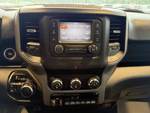 Used 2021 RAM 2500 Tradesman w/ Chrome Appearance Group AWD/4WD image 19