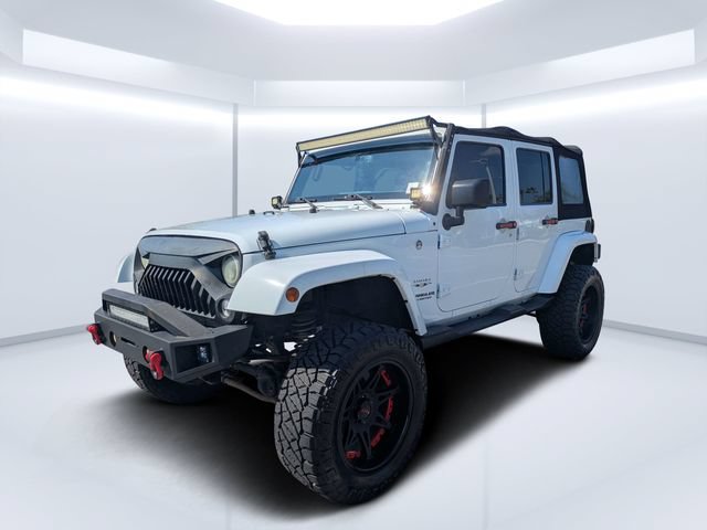 Used 2016 Jeep Wrangler Unlimited Sahara w/ Dual Top Group AWD/4WD image 7