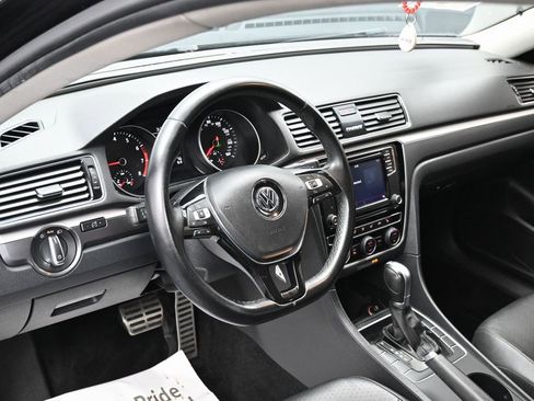 Used 2018 Volkswagen Passat 2.0T S image 17