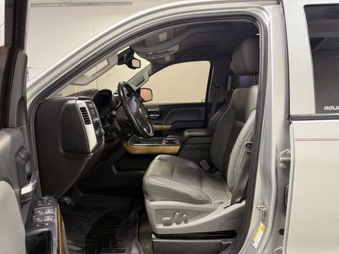 Used 2015 Chevrolet Silverado 2500 LTZ w/ LTZ Plus Package image 10