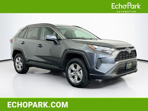 Used 2025 Toyota RAV4 XLE AWD/4WD image 1