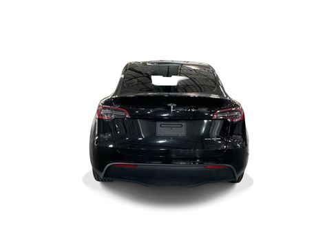 Certified 2023 Tesla Model Y Long Range AWD/4WD image 5