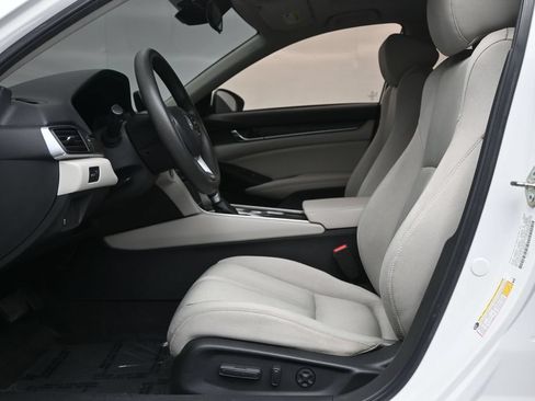 Used 2020 Honda Accord EX image 11