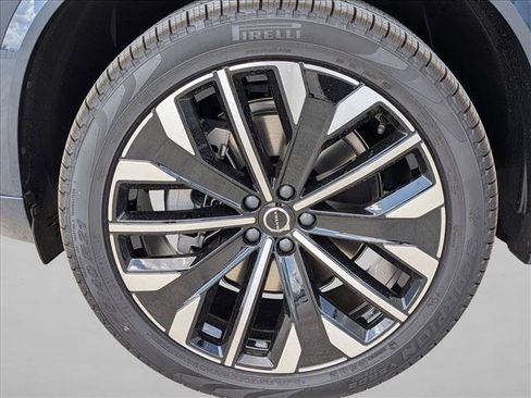 New 2026 Volvo XC90 B6 Ultra w/ Protection Package AWD/4WD image 10