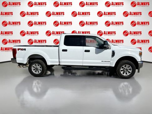 Used 2021 Ford F250 XLT w/ FX4 Off-Road Package image 4