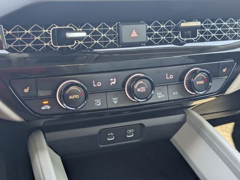 Used 2023 Honda Accord EX-L image 26