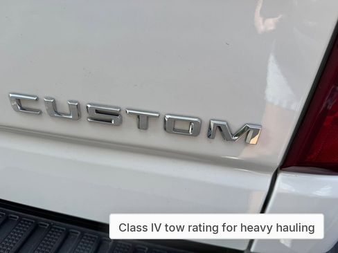 Used 2023 Chevrolet Silverado 1500 Custom image 33