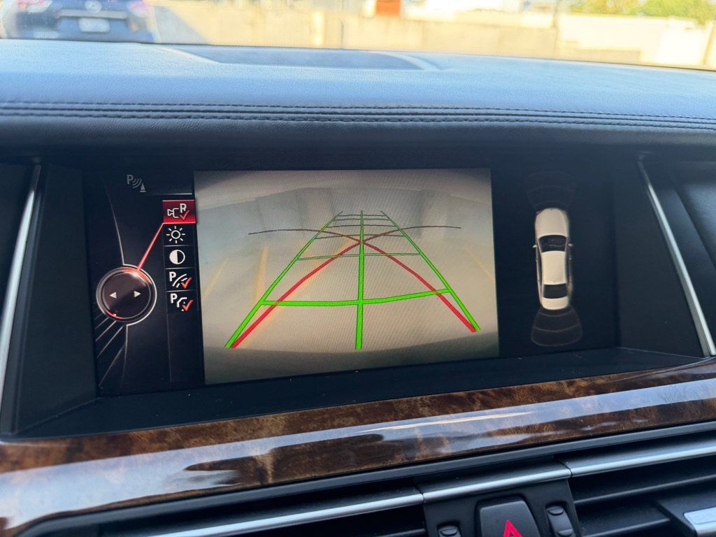Used 2014 BMW 750Li xDrive AWD/4WD image 20