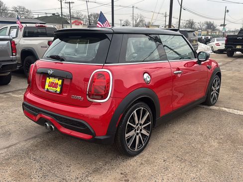 Used 2022 MINI Cooper S image 5
