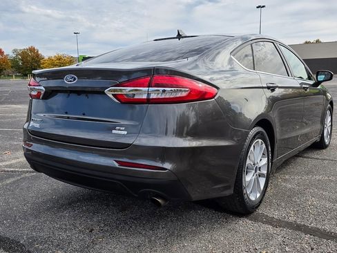Used 2020 Ford Fusion SE image 37
