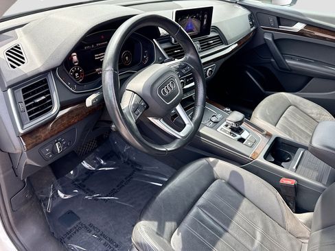 Used 2019 Audi Q5 2.0T Premium Plus w/ Premium Plus Package AWD/4WD image 25