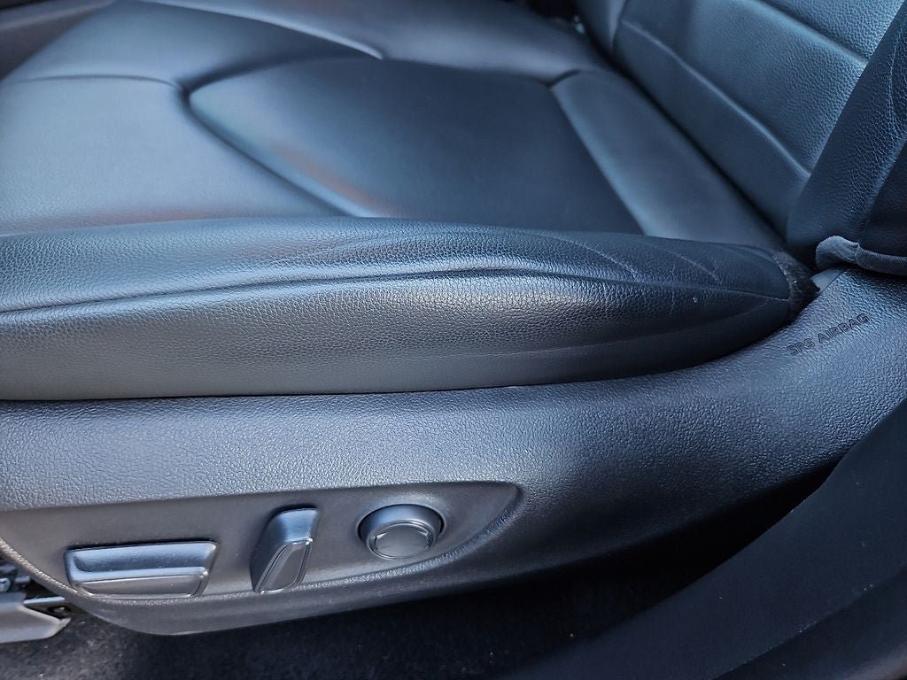 Used 2022 Toyota Highlander XLE FWD image 23