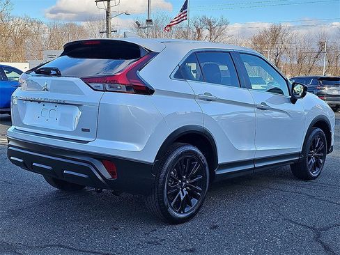 Used 2024 Mitsubishi Eclipse Cross LE image 6