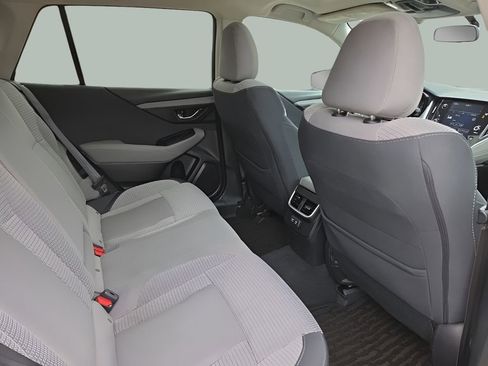 Used 2022 Subaru Outback Premium image 18