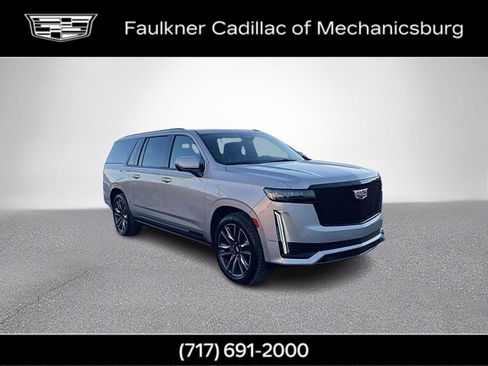 Used 2021 Cadillac Escalade ESV Sport w/ Driver Assist Tech Package image 4