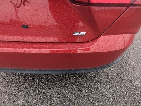 Certified 2025 Toyota Camry SE image 5