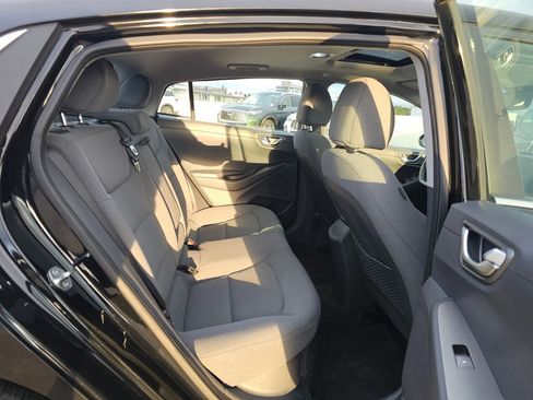 Used 2020 Hyundai Ioniq SEL image 13