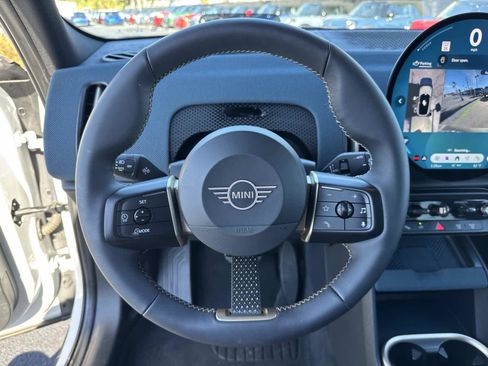 Used 2025 MINI Cooper Countryman S w/ Comfort Package Max image 29