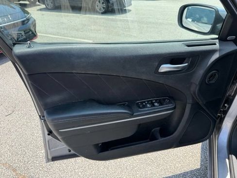 Used 2015 Dodge Charger R/T RWD image 6