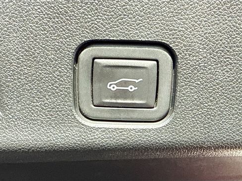 Used 2024 Chevrolet Traverse RS w/ LPO, Floor Liner Package FWD image 14