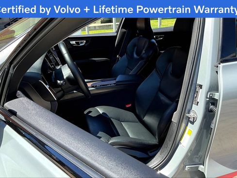 Used 2025 Volvo S60 B5 Plus FWD image 34