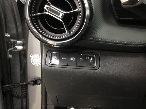 Used 2025 Chevrolet Equinox LT AWD/4WD image 13